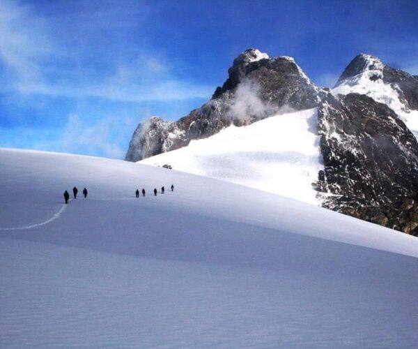 9 Days Mountain Rwenzori Hiking in Uganda